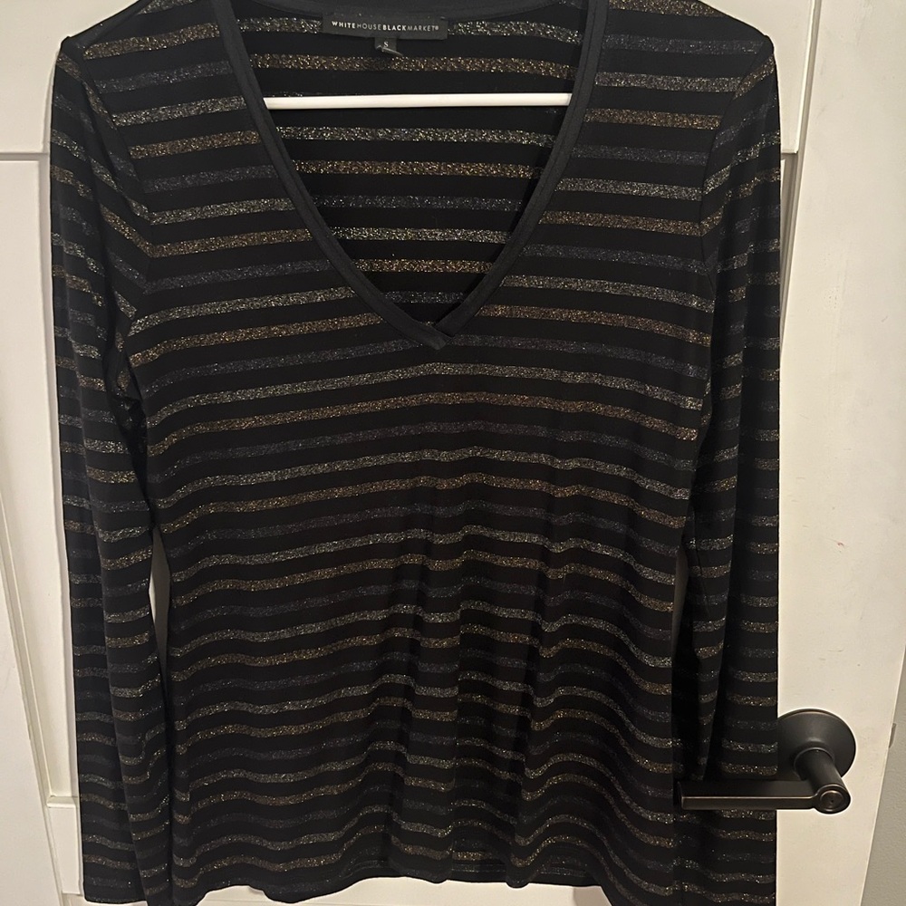 White House Black Market Black and Gold Long Sleeve Top